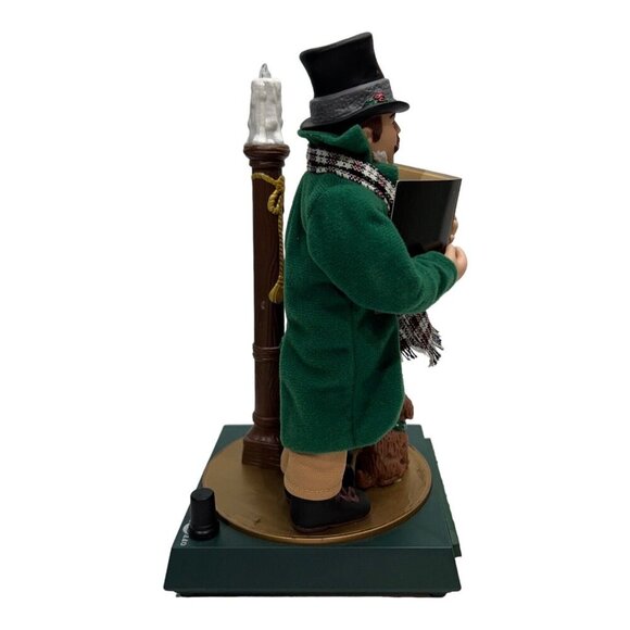 Holiday Creations Dickens Collection Musical Caroler Figure Illuminated Musical - Picture 11 of 16